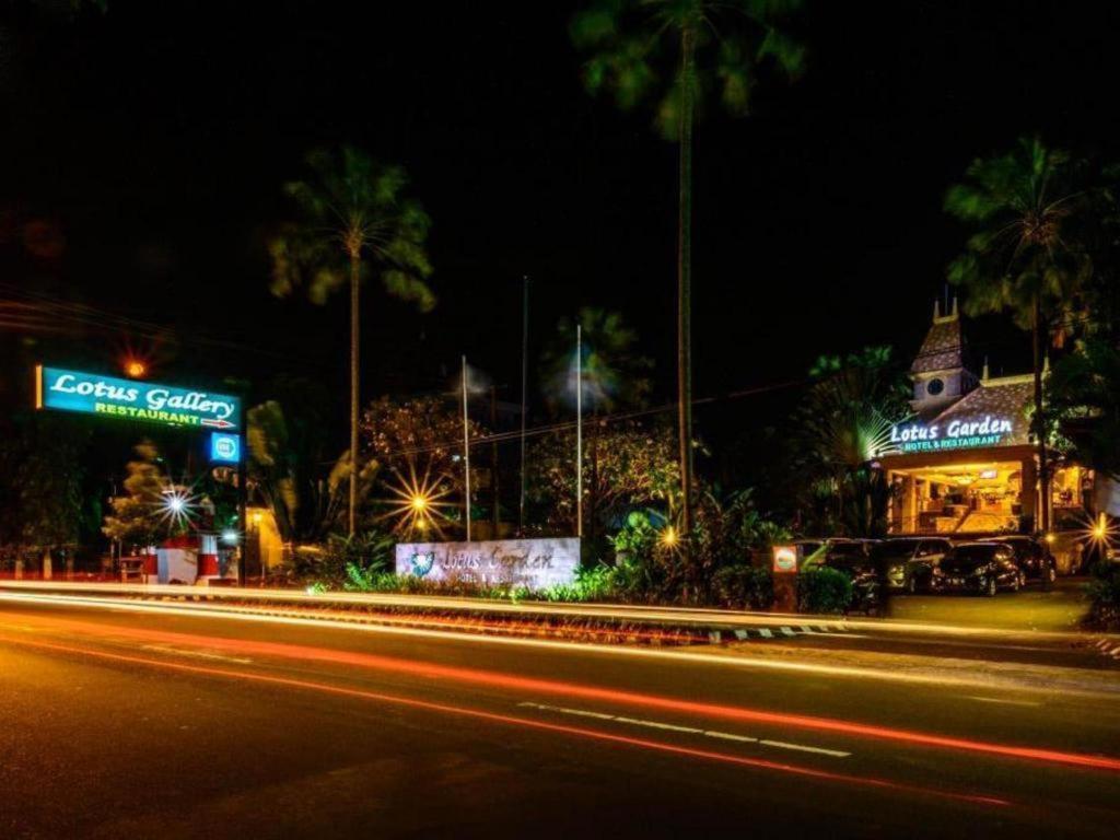 Lotus Garden Hotel By Waringin Hospitality Kediri  Eksteriør bilde